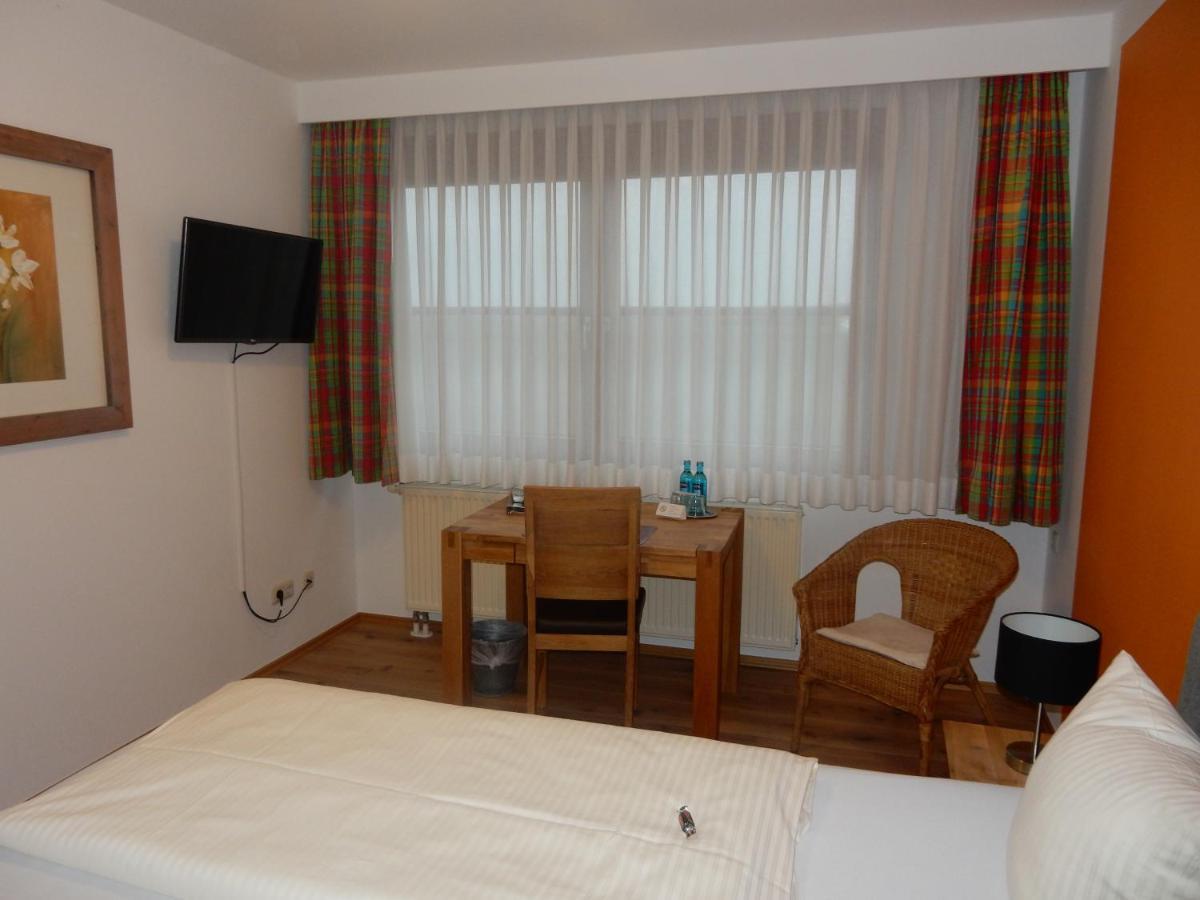 אאוראך Hotel Frankenhoehe מראה חיצוני תמונה