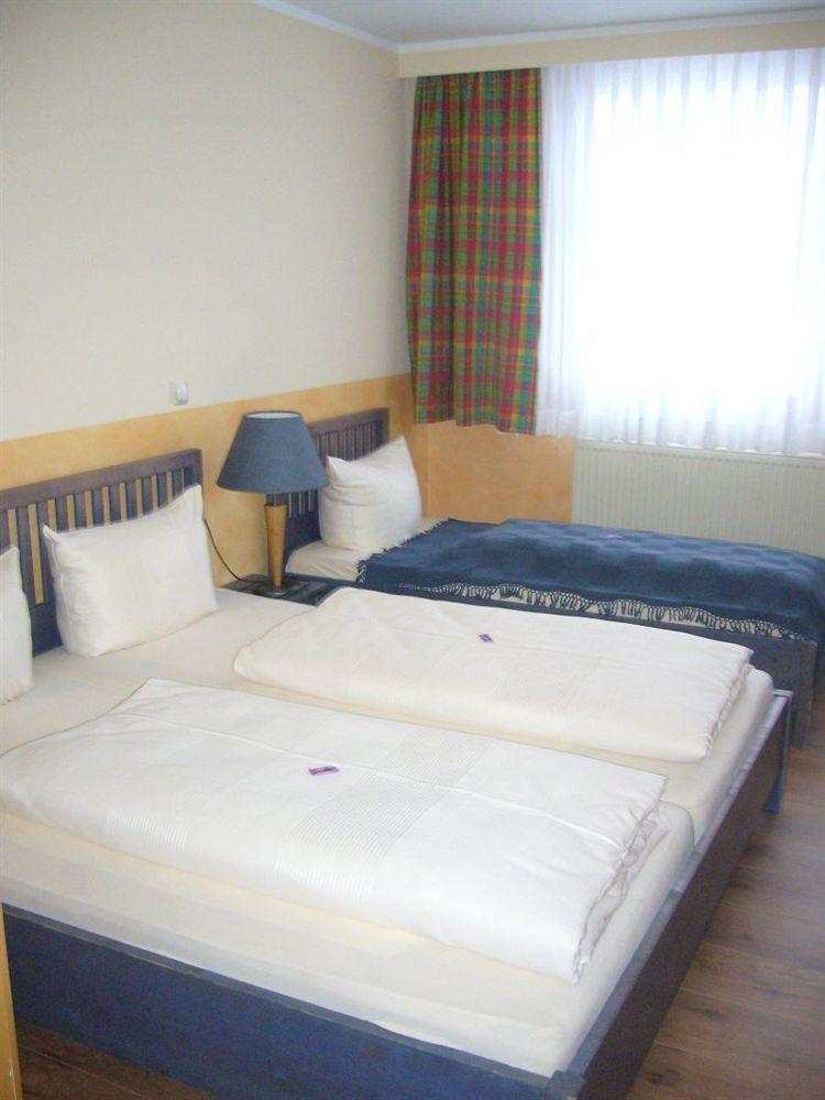 אאוראך Hotel Frankenhoehe מראה חיצוני תמונה