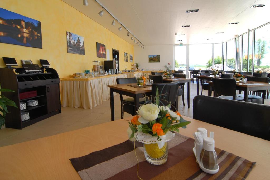 אאוראך Hotel Frankenhoehe מראה חיצוני תמונה