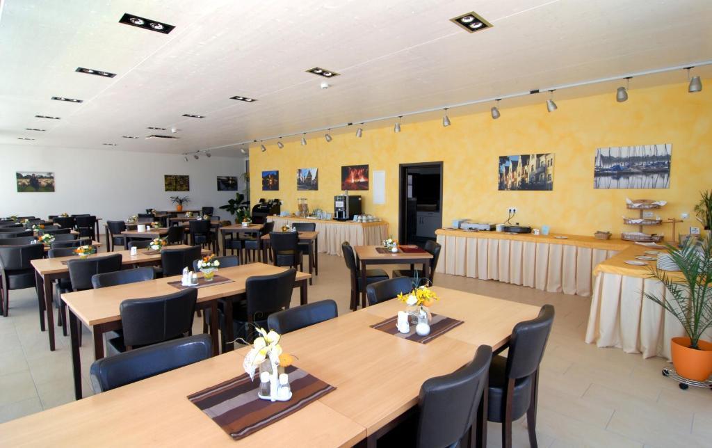 אאוראך Hotel Frankenhoehe מראה חיצוני תמונה