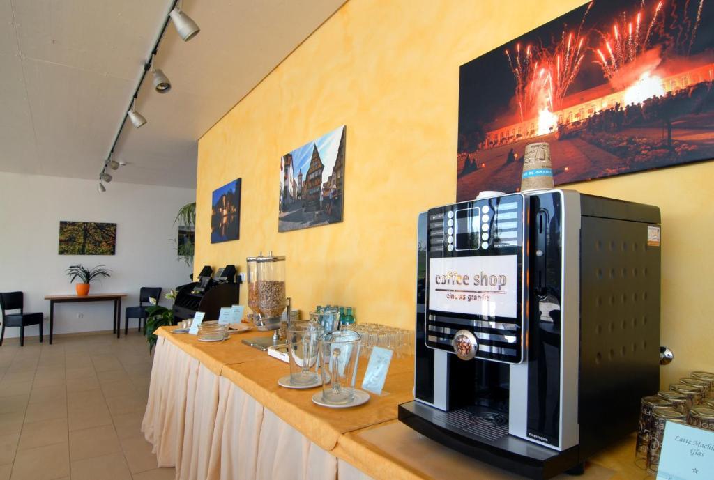 אאוראך Hotel Frankenhoehe מראה חיצוני תמונה